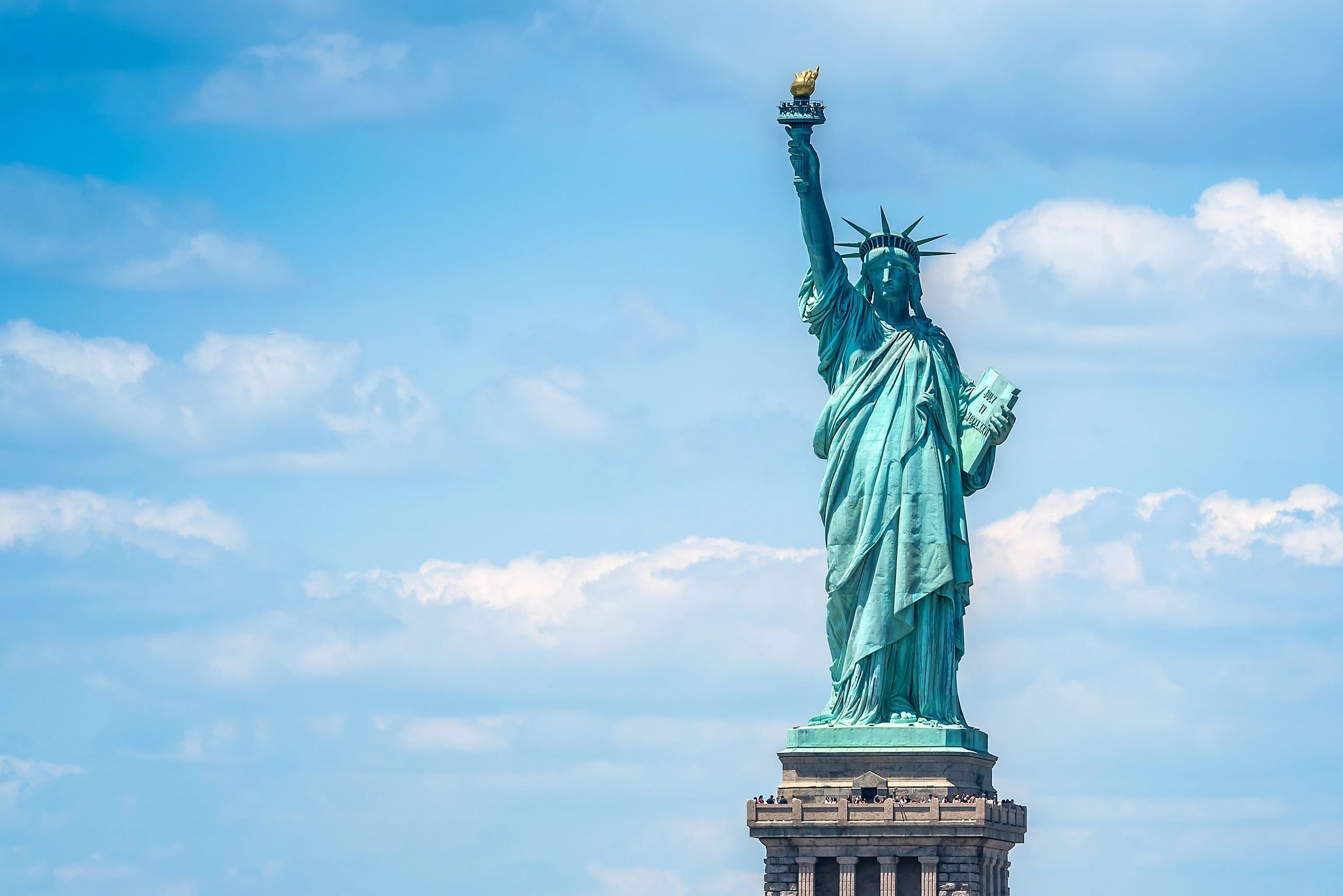 Statue of Liberty welcoming immigrants